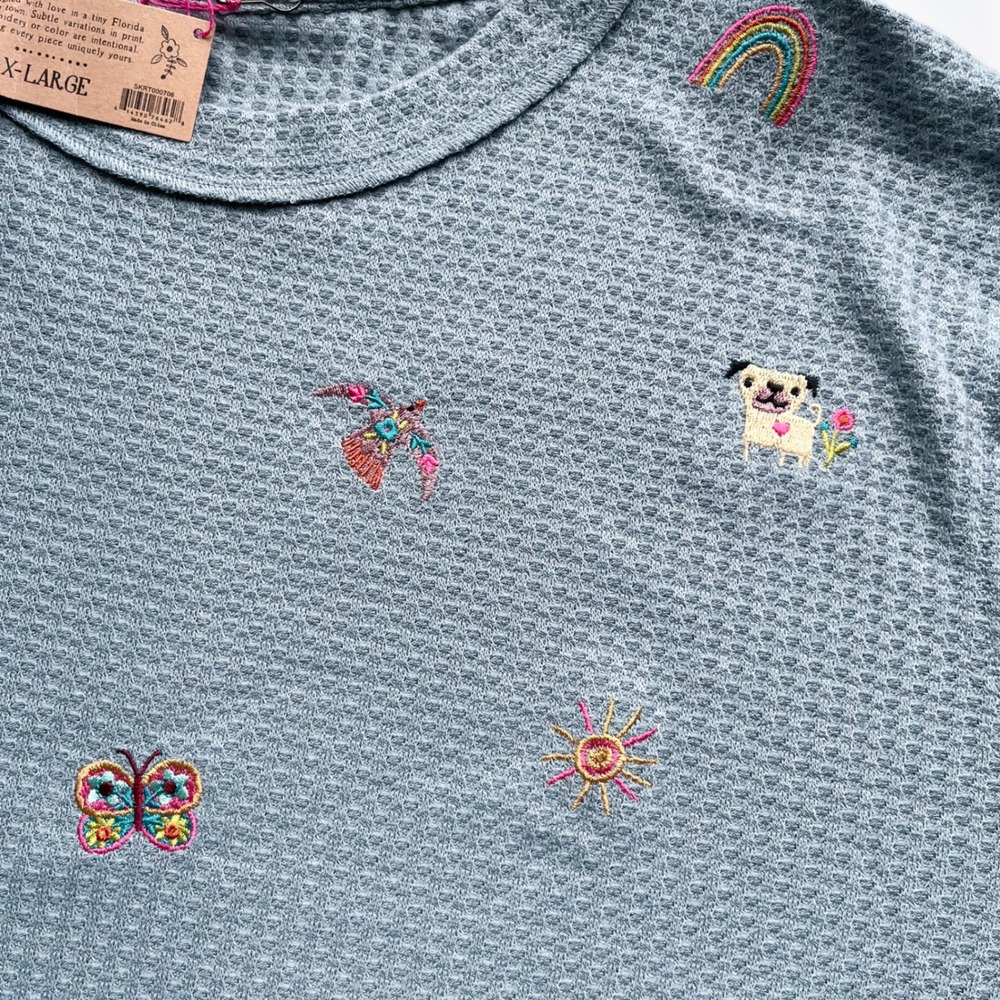 NEW Natural Life Parker Embroidered Thermal Tee Fave Things Womens XL Blue - Picture 10 of 11